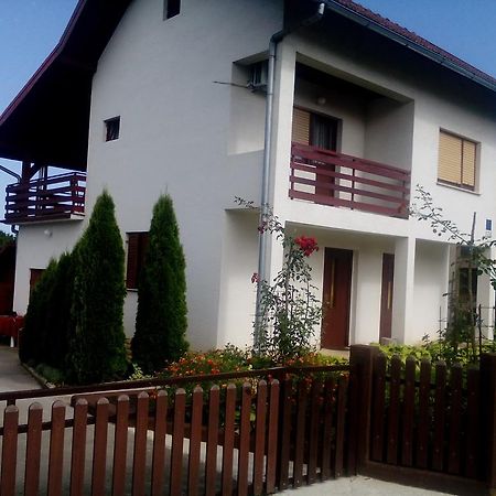 Korana Apartment สลูน ภายนอก รูปภาพ